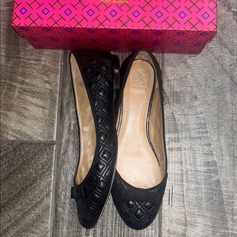 Tory Burch Black Nappa leather Quilted ballet Flats.